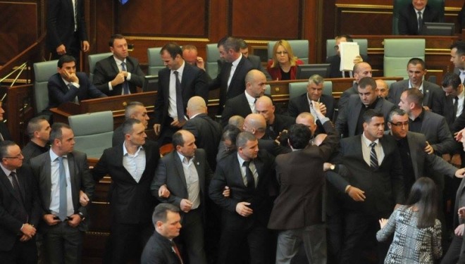 Kurti: Sprejin ia drejtova kryeministrit për shkak të “Zajednicës”