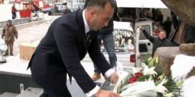 Haradinaj, bën homazhe për nder të 28 Nëntori