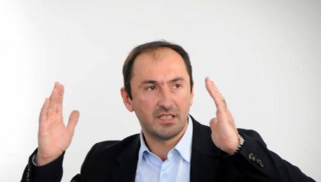 Liburn Aliu pranoi se punësoi burrin e Albulena Haxhiut, thotë se ai është punëtor i madh