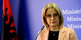 Nikolla: Pas verifikimit, çdo diplomë që e njeh Shqipëria do ta njohë edhe Kosova