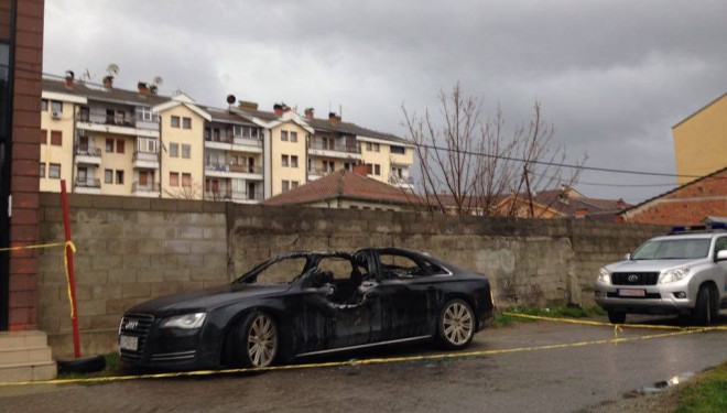 Dikush vazhdon ta terrorizojë Valon Llukën në Gjakovë, tash ia djegin makinën [FOTO]