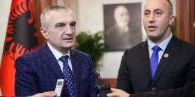 A erdhi Ilir Meta në Kosovë për të pajtuar Haradinajn me Thaçin e Mustafën?