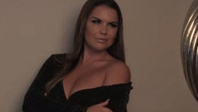Motra e Cristiano Ronaldo me poza të nxehta (VIDEO +18)