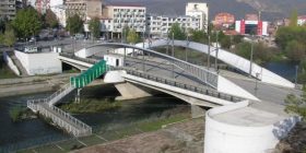Djuric sot në Mitrovicë, dorëzon çelësat e banesave të ndërtuara nga Serbia