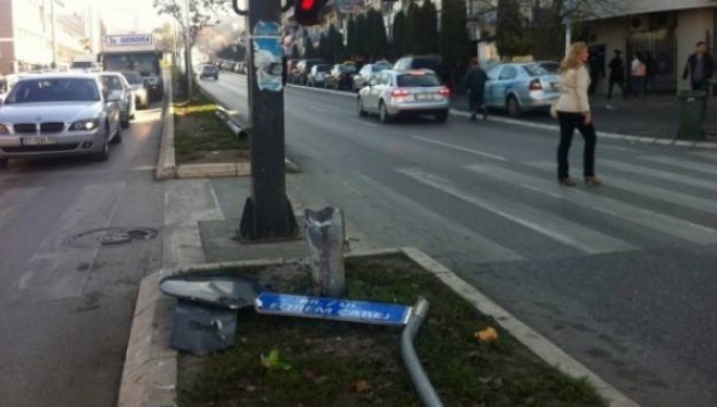 Katër të lënduar te semaforët kryesorë në Prishtinë