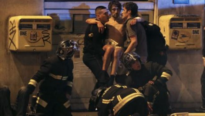 Lajmi i Fundit: Përfundon aksioni në Bataclan, vriten terroristët lirohen pengjet (Foto)