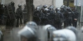 Amnesty Internationl kërkon hetim penal për ndërhyrjen e policisë në zyrat e VV-së (Video)