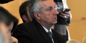Qemajl Mustafa punësoi në ZRRE vajzën e mikut të tij