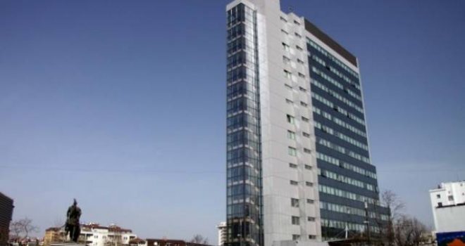 Iniciativa e qeverisë për “mbyllje” shihet si e rrezikshme (Video)