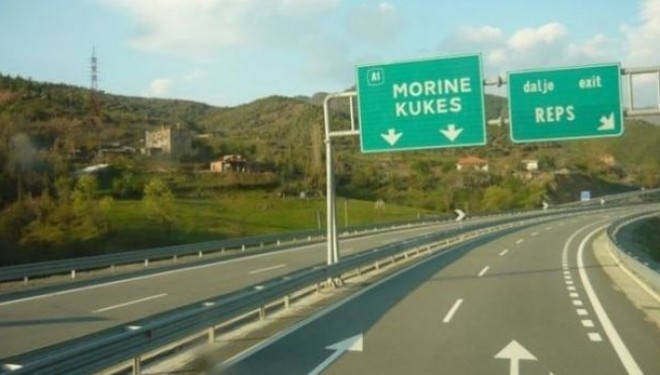 10 vajza nga Kosova përjetojnë tmerrin e vërtetë – sulmohen me armë në “Rrugën e Kombit”