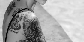 Ruby Rose na tregon tatuazhet (Foto)
