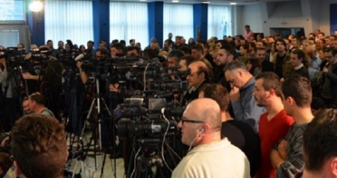 Sot ora 11 protestojnë gazetarët