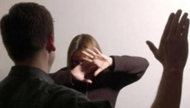 Sulmon fizikisht bashkëshorten, arrestohet një person në Viti