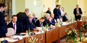 Thaçi: Ballkani Perëndimor të hyjë “në pako” në BE (Foto)