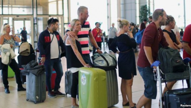 Britania kërkon siguri më të madhe në aeroporte