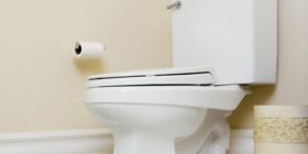 Mos e mbani kurrë urinën