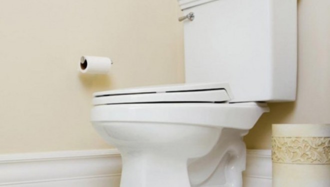 Mos e mbani kurrë urinën