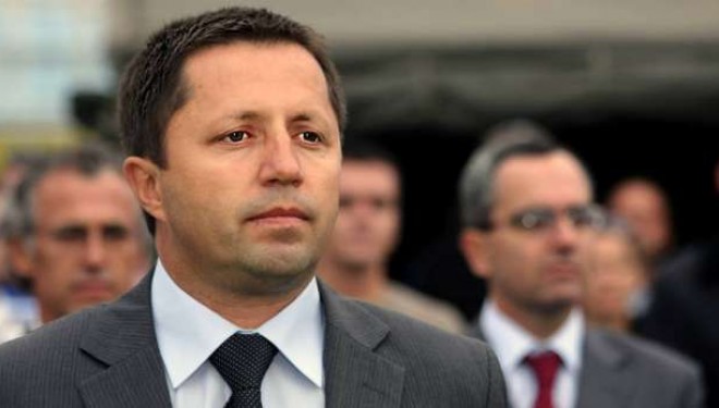 Zenun Pajaziti zgjidhet në krye të PDK’së në Gjilan