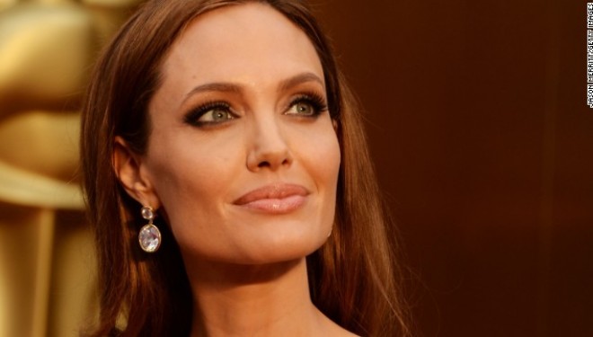 Angelina Jolie ka dëshirë te bëhet “Vampire” (Foto)