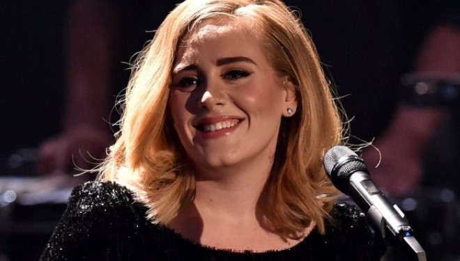Adele në kopertinën e revistës “Time” (FOTO)