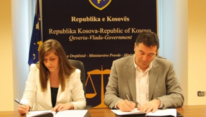Nënshkruhet marrëveshja për monitorimin e masave dhe dënimeve ndaj të miturve
