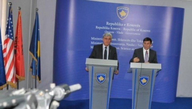 Problemi më i madh i MASHT më 2015, konflikti mes rektorit e Senatit