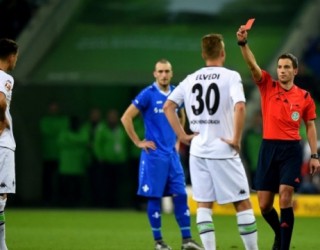 Zyrtare: Xhaka dënohet me tre ndeshje
