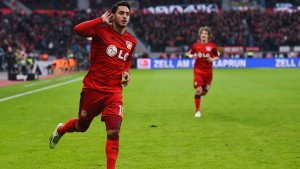 Hakan Calhanoglu (Bayer Leverkusen)