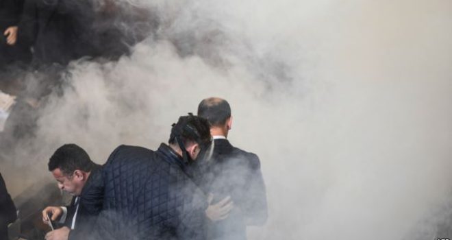 Politika e Kosovës takimet të fshehta për daljen nga kriza?