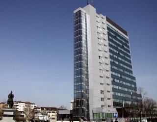 Qeveria u bën thirrje qytetarëve të shmangin dhunën, përkrah organet e rendit