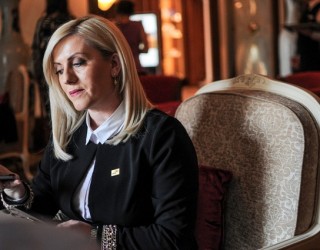 Izmaku: Gëzohem që timonin e opozitës e ka marrë Haradinaj