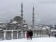 Borë e madhe në Stamboll, anulohen fluturimet