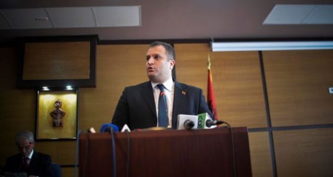 Dy vjet me qeverisjen e VV-së në Prishtinë