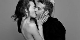 Si të kaloni nga paraloja e puthjeve e deri tek seksi?! (Foto)
