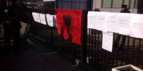 Veteranët e UÇK-së sërish protestojnë para Qeverisë (Foto)