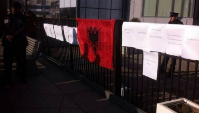 Veteranët e UÇK-së sërish protestojnë para Qeverisë (Foto)