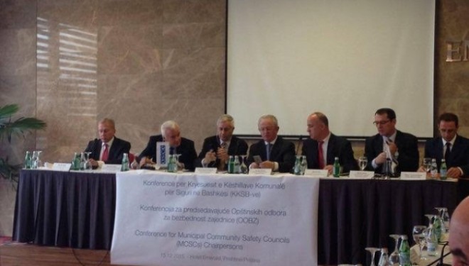 300 kosovarë në zonat e konfliktit, 50 të vrarë