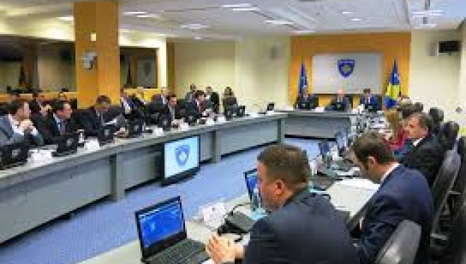Diplomat e Universitetit të Mitrovicës Veriore pranohen nga qeveria
