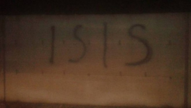Grafiti ISIS në Zubin Potok