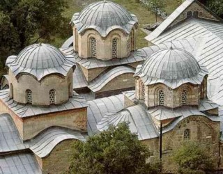 Beogradi do “Vatikan serb” në Kosovë