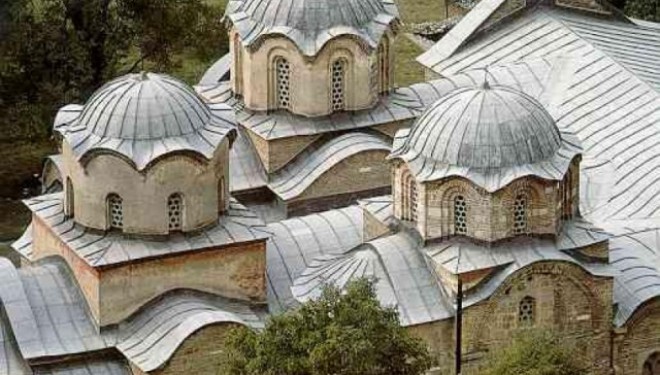 Beogradi do “Vatikan serb” në Kosovë