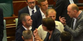 Suspendohen deputetët e opozitës