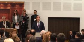 Me miratimin e bordit të AKP’së, Kuvendi mbyll punën për këtë vit