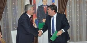 A do të duhej AAK-ja t’ia di për nderë Arbër Ismajlit dhe Arben Mehmetit?!