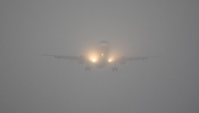 Anulohen disa fluturime në Aeroportin “Adem Jashari”