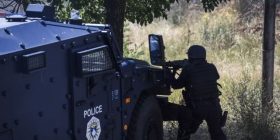 Sulmohet policia kufitare në Muqivercë