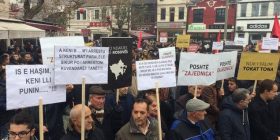 Ftohen qytetarët për 9 janar në Prishtinë – përfundon manifestimi në Prizren