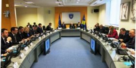 21 Ministri  me 115 këshilltarë, kjo është Qeveria e Kosovës! (DOKUMENT)