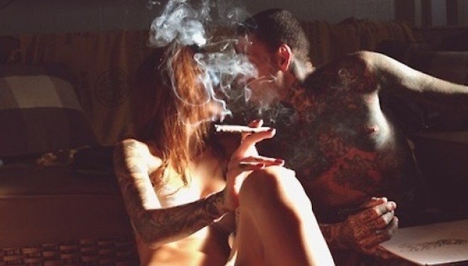Si ndikon marihuana në jetën tuaj seksuale (FOTO)