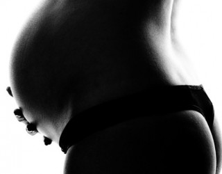 Rrëfim: Ngela shtatzënë nga seksi anal